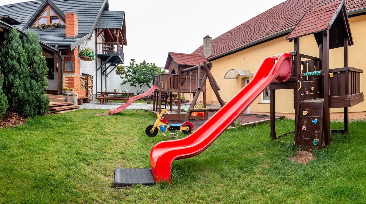 Penzion U Kaplicky Mala Hrastice Exterior foto